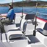 8 Person In Kalvag-by Traum Kalvåg