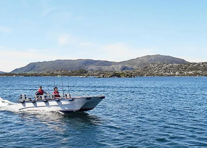 8 Person In Kalvag-by Traum Kalvåg