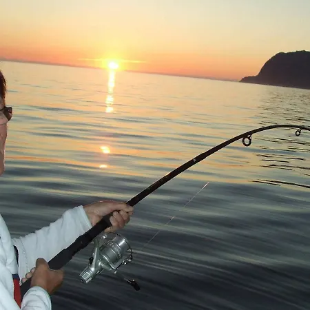 8 Person In Kalvag-by Traum Semesterbostad